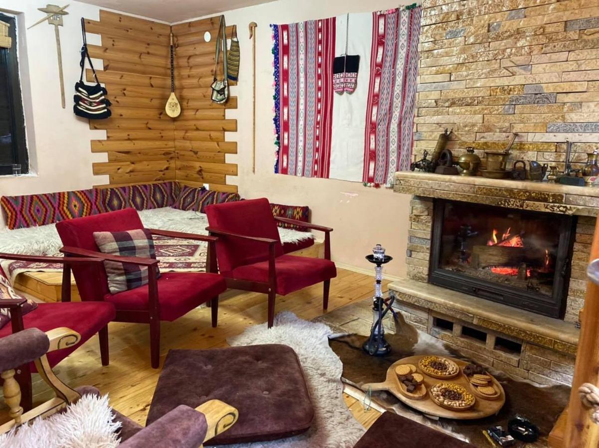 Villa 80 Kodra E Diellit Tetovo Buitenkant foto