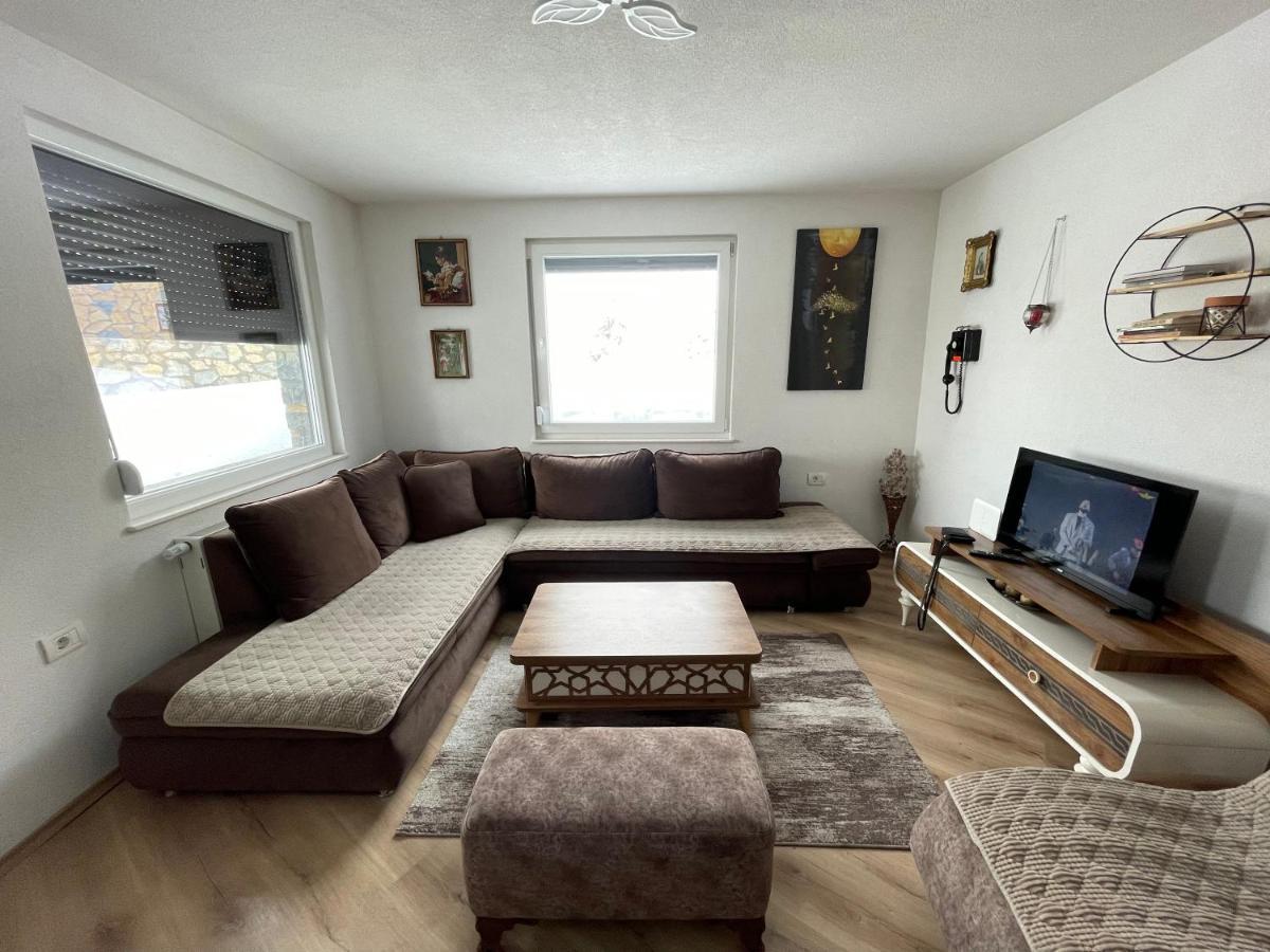 Villa 80 Kodra E Diellit Tetovo Buitenkant foto