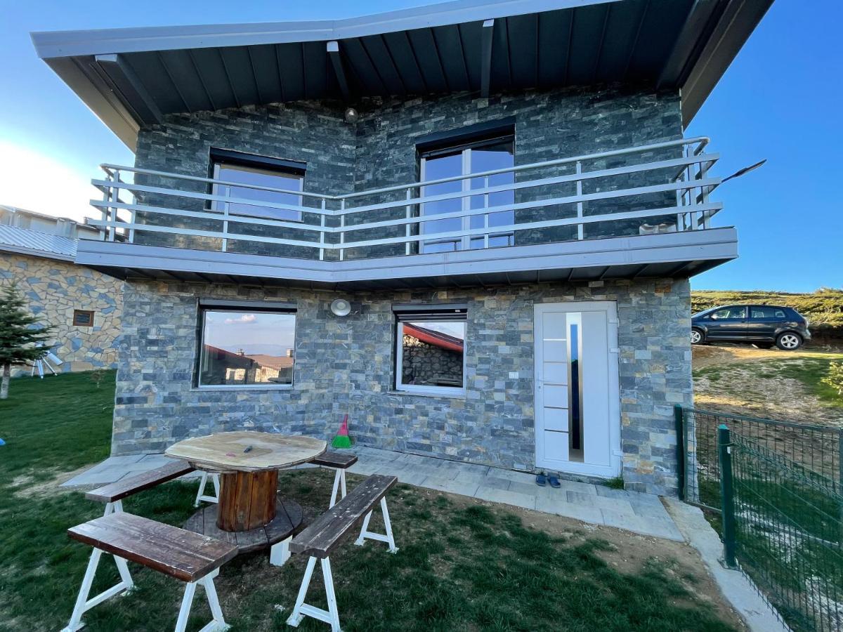 Villa 80 Kodra E Diellit Tetovo Buitenkant foto