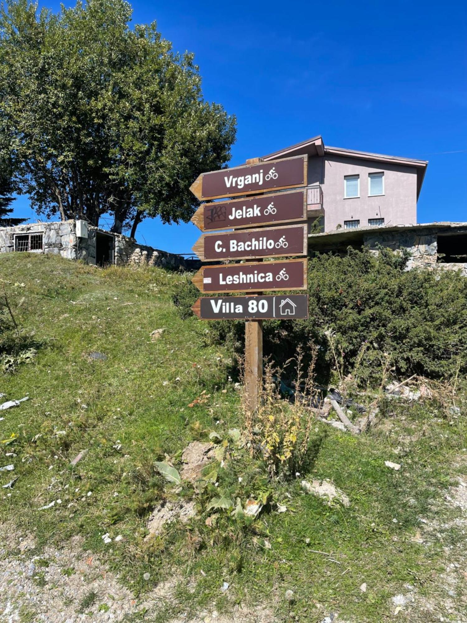Villa 80 Kodra E Diellit Tetovo Buitenkant foto