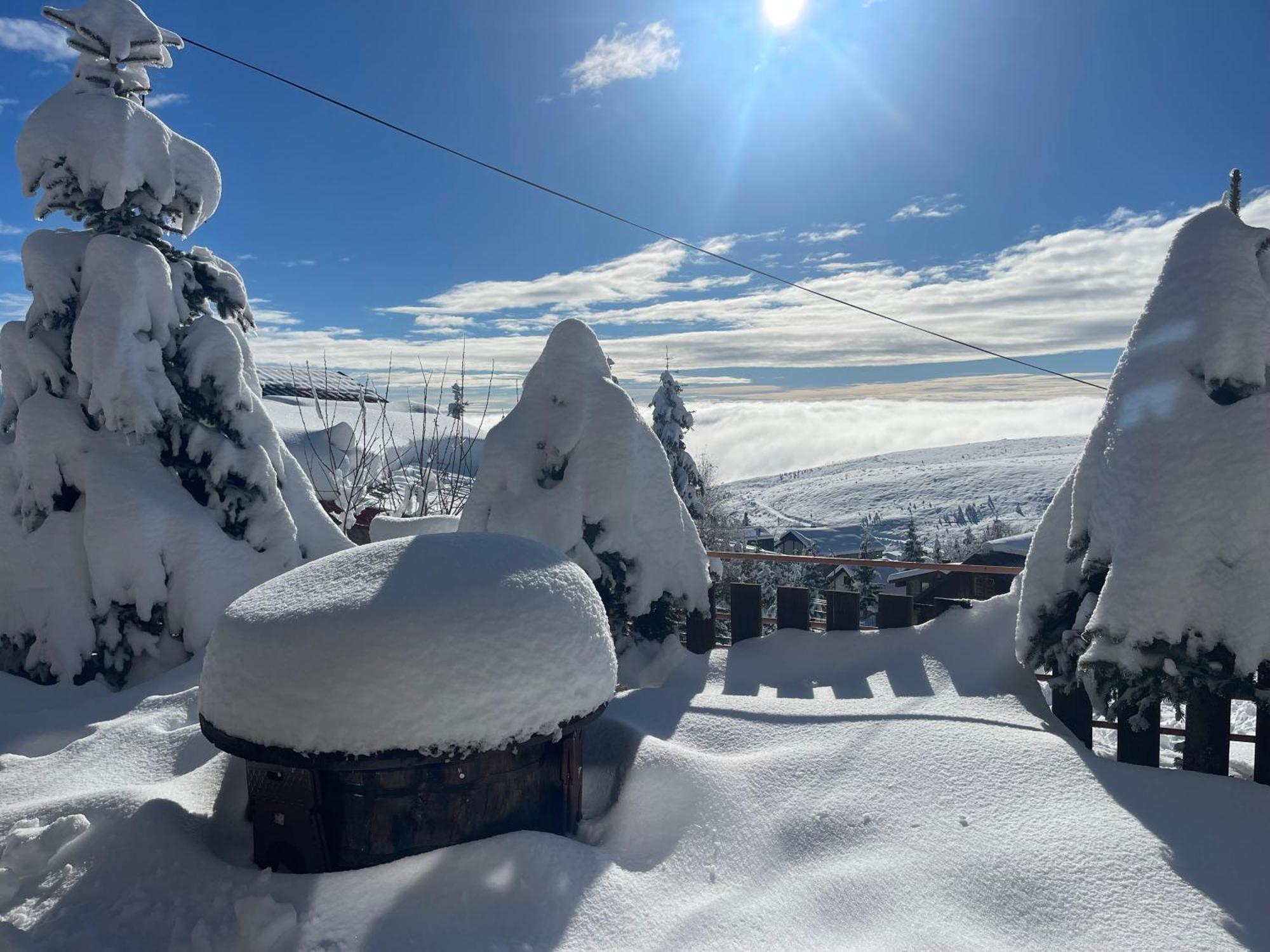 Villa 80 Kodra E Diellit Tetovo Buitenkant foto